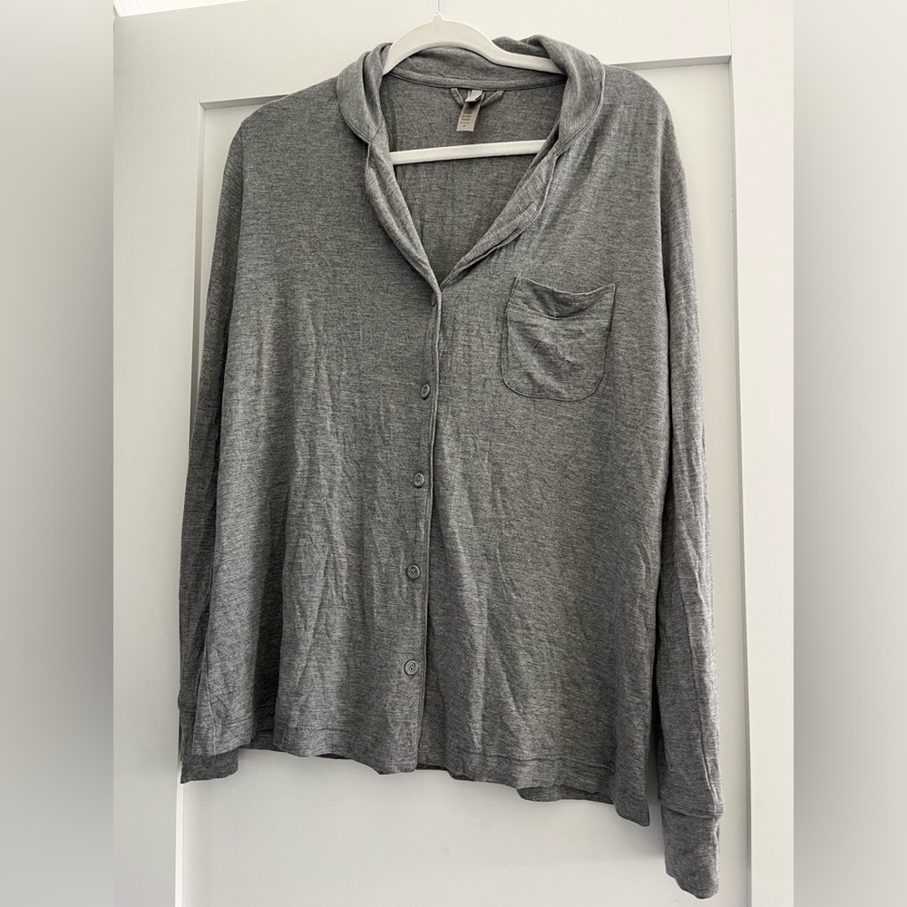 Brand new skims sleep shirt in gray